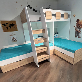 Трехъярусные кровати 
