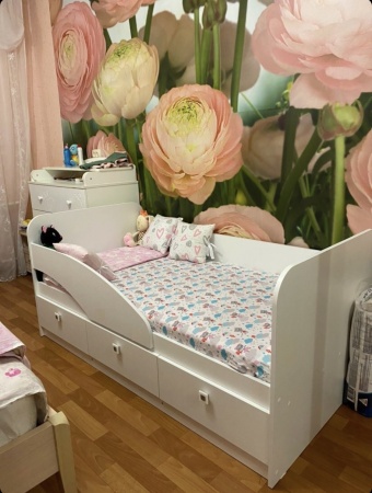 Комплект детской мебели: кровать Умка с бортиком + шкаф