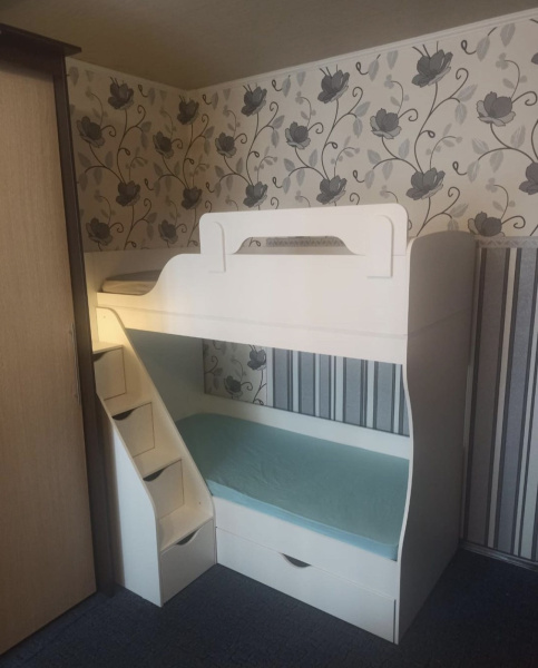 Двухъярусная кровать Умка-3 (лестница слева) 180х80 от Династия Kids